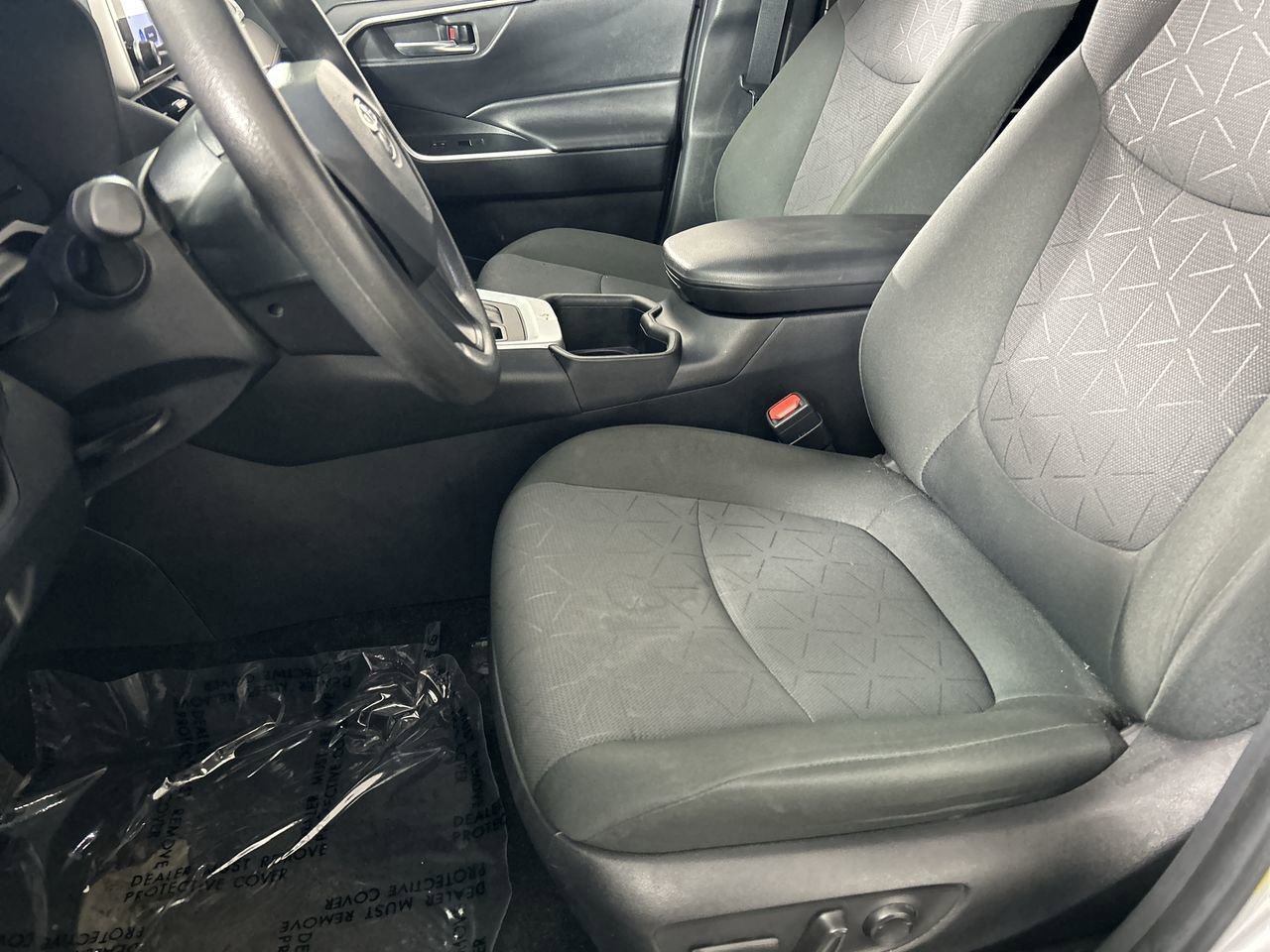 Used 2024 Toyota RAV4 XLE image 20