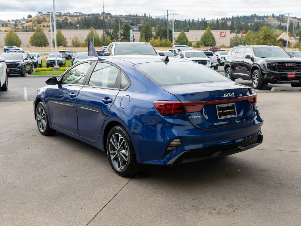 Certified 2024 Kia Forte LXS FWD image 5