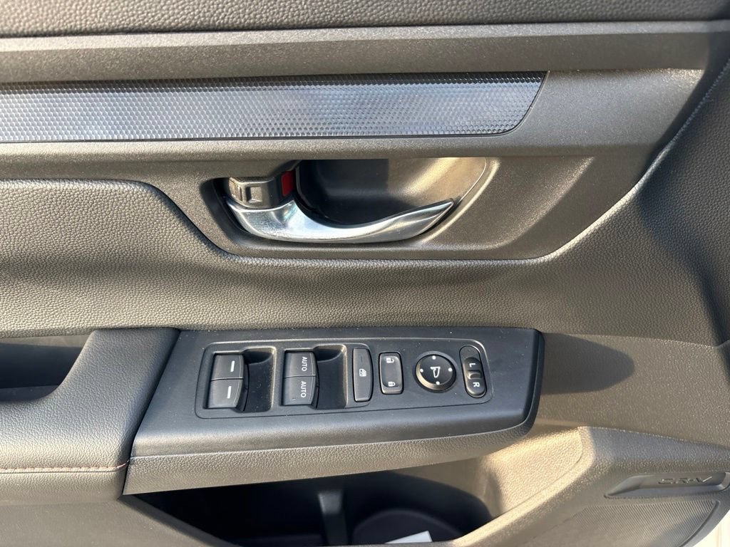 Used 2025 Honda CR-V Sport image 16