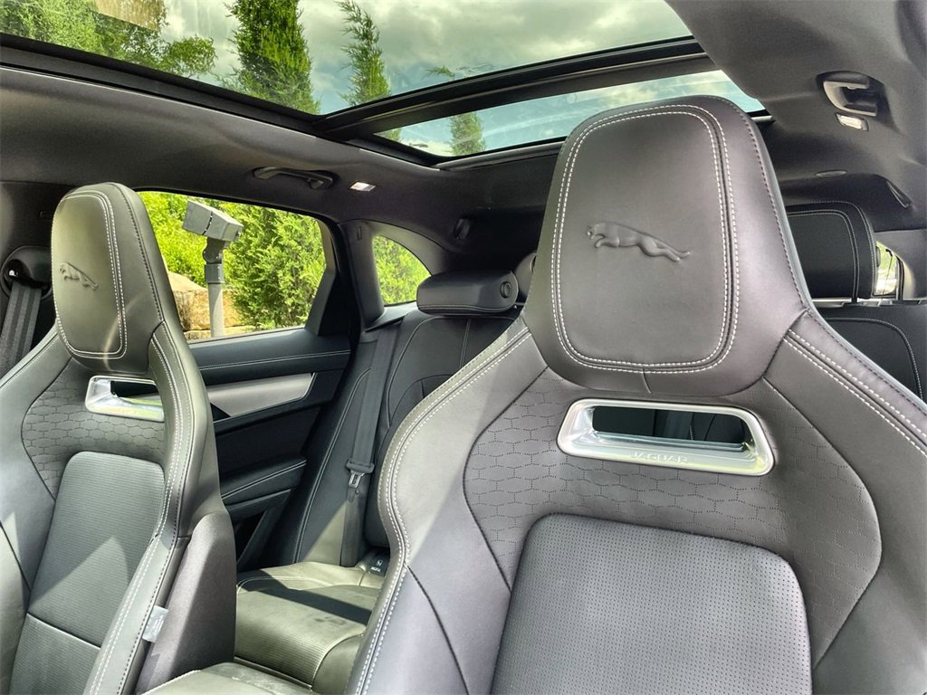 Used 2025 Jaguar F-PACE R-Dynamic S image 19