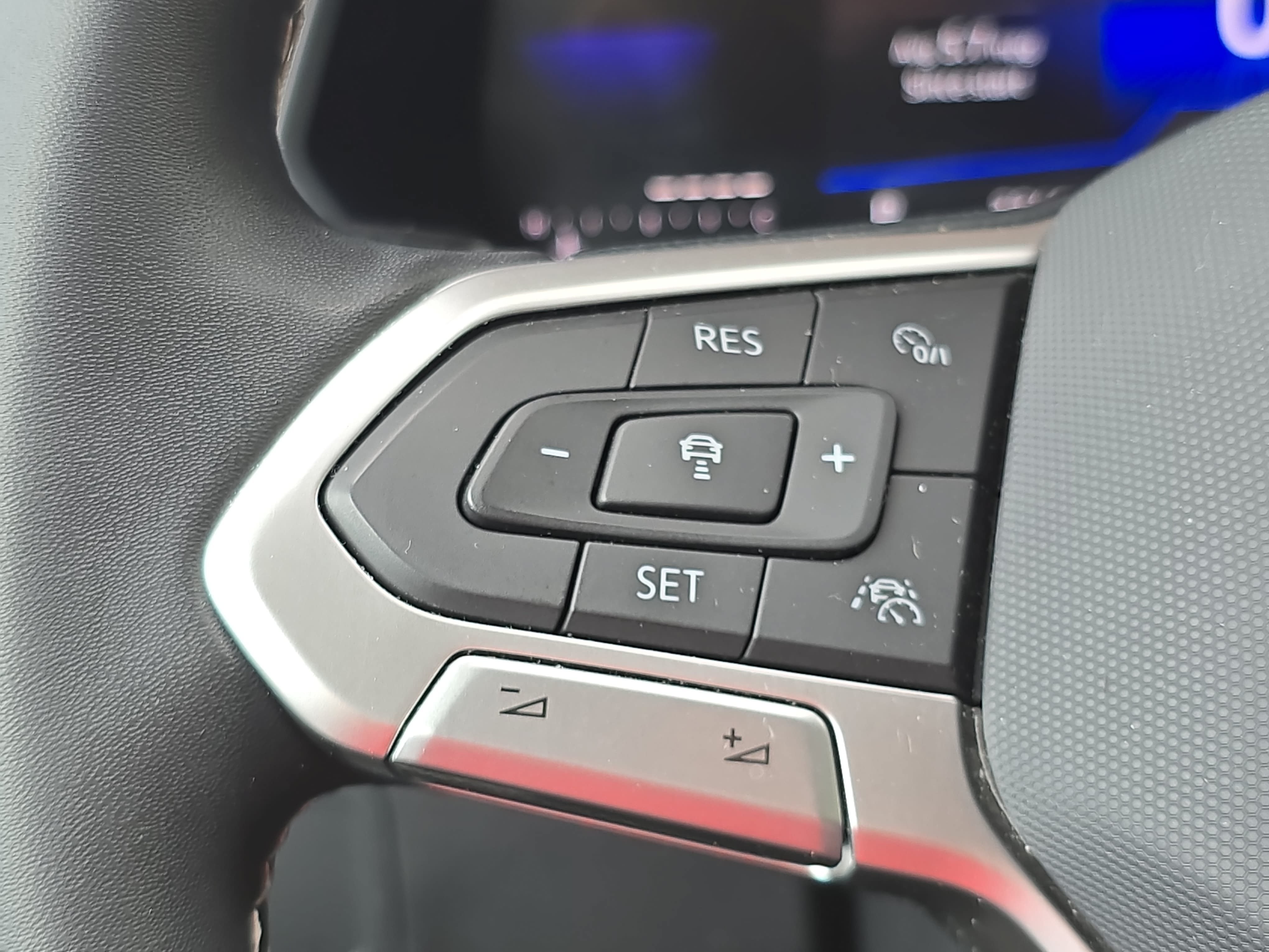 Certified 2023 Volkswagen Tiguan S FWD image 17