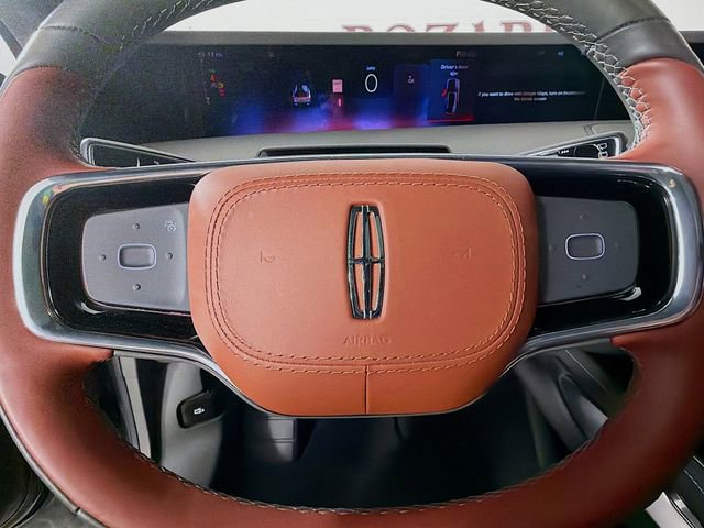 Certified 2025 Lincoln Nautilus Black Label image 13