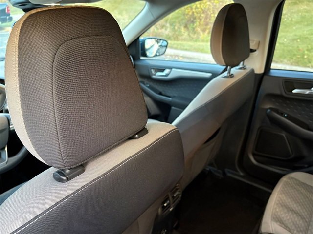 Used 2020 Ford Escape SE image 22