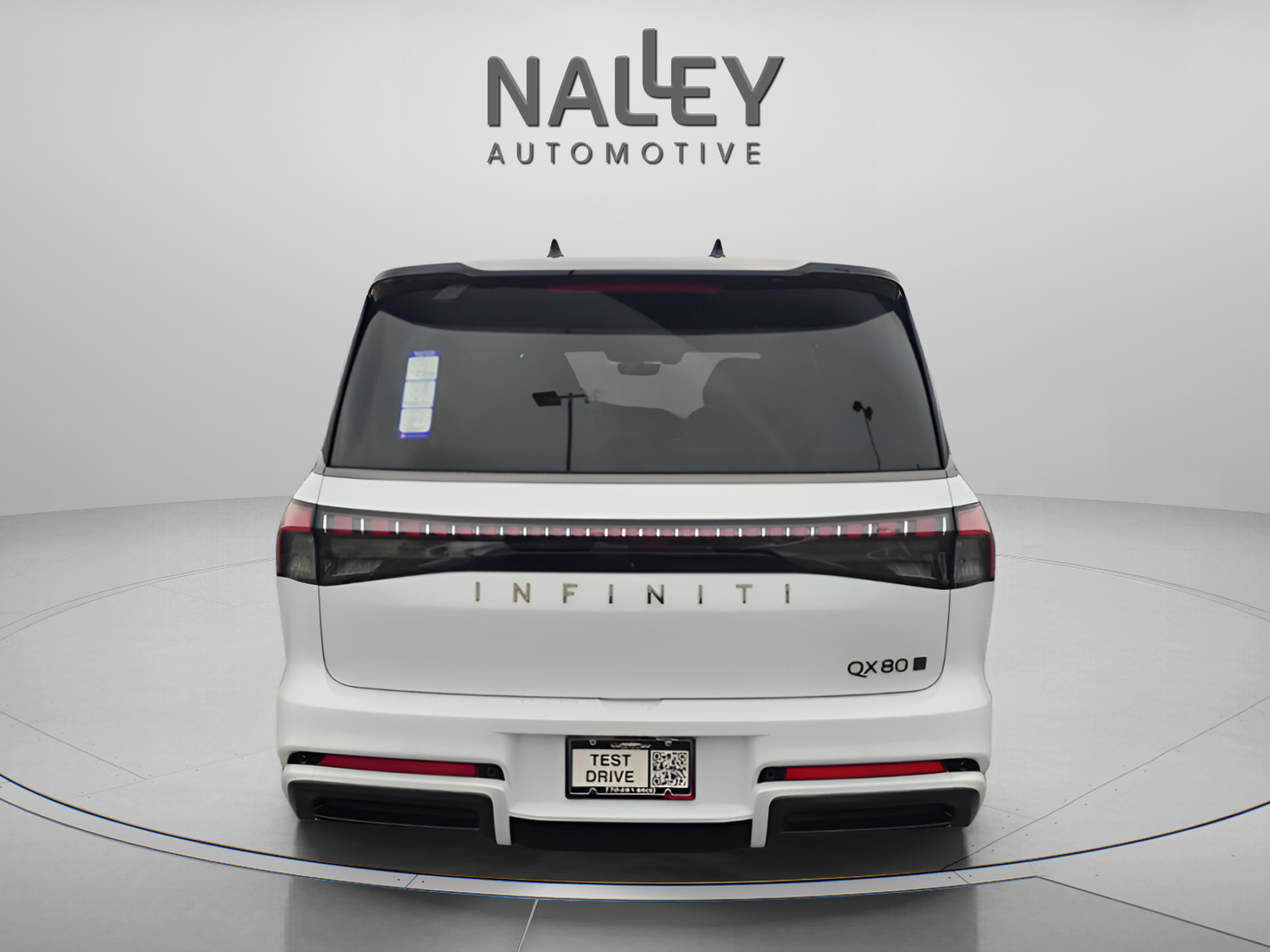 New 2026 INFINITI QX80 Autograph w/ Premium Cargo Package image 2