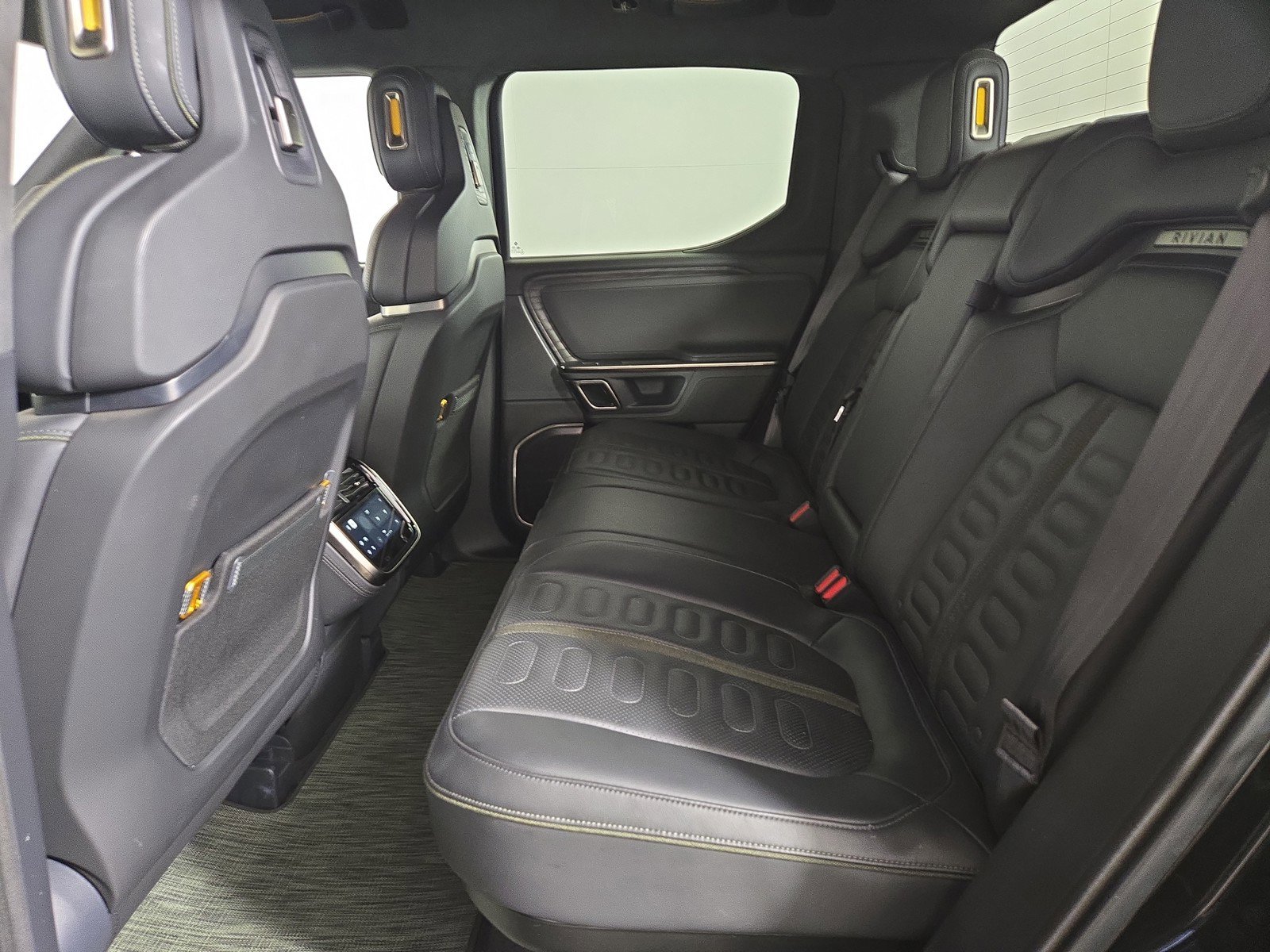 Used 2022 Rivian R1T Launch Edition image 21