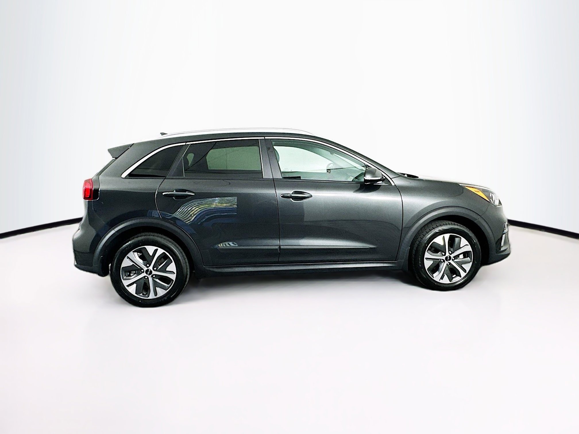 Used 2022 Kia Niro EX Premium image 10
