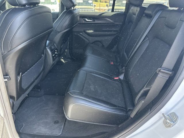 New 2025 Jeep Grand Cherokee Laredo image 20