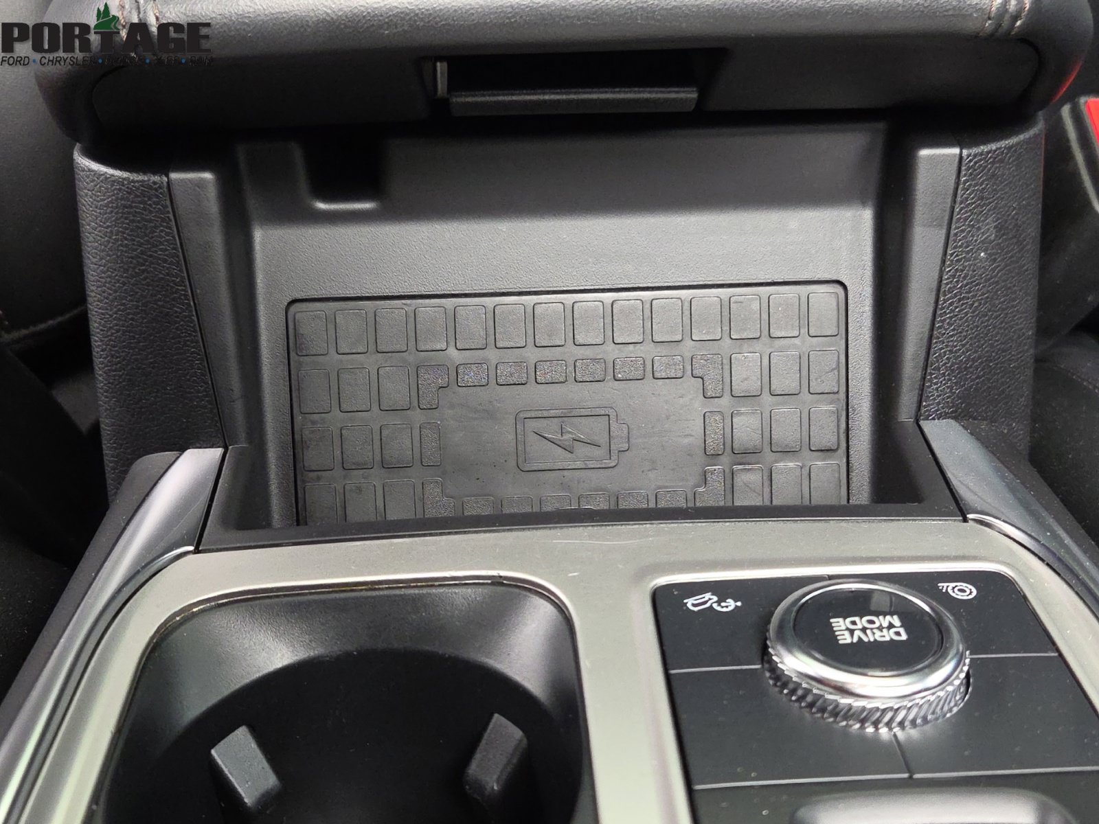 Used 2022 Ford Explorer Platinum w/ Class IV Trailer Tow Package AWD/4WD image 58