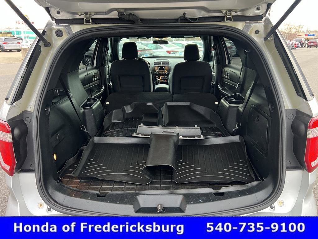 Used 2019 Ford Explorer XLT w/ Class III Trailer Tow Package image 31