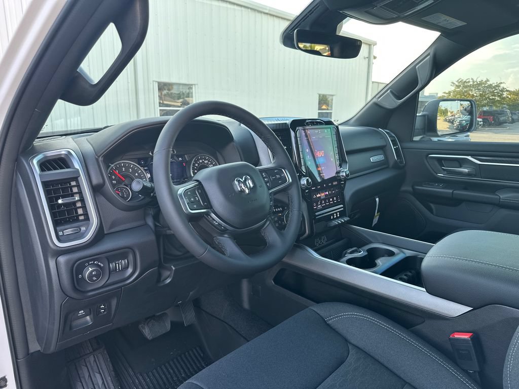 New 2026 RAM 1500 Big Horn AWD/4WD image 13