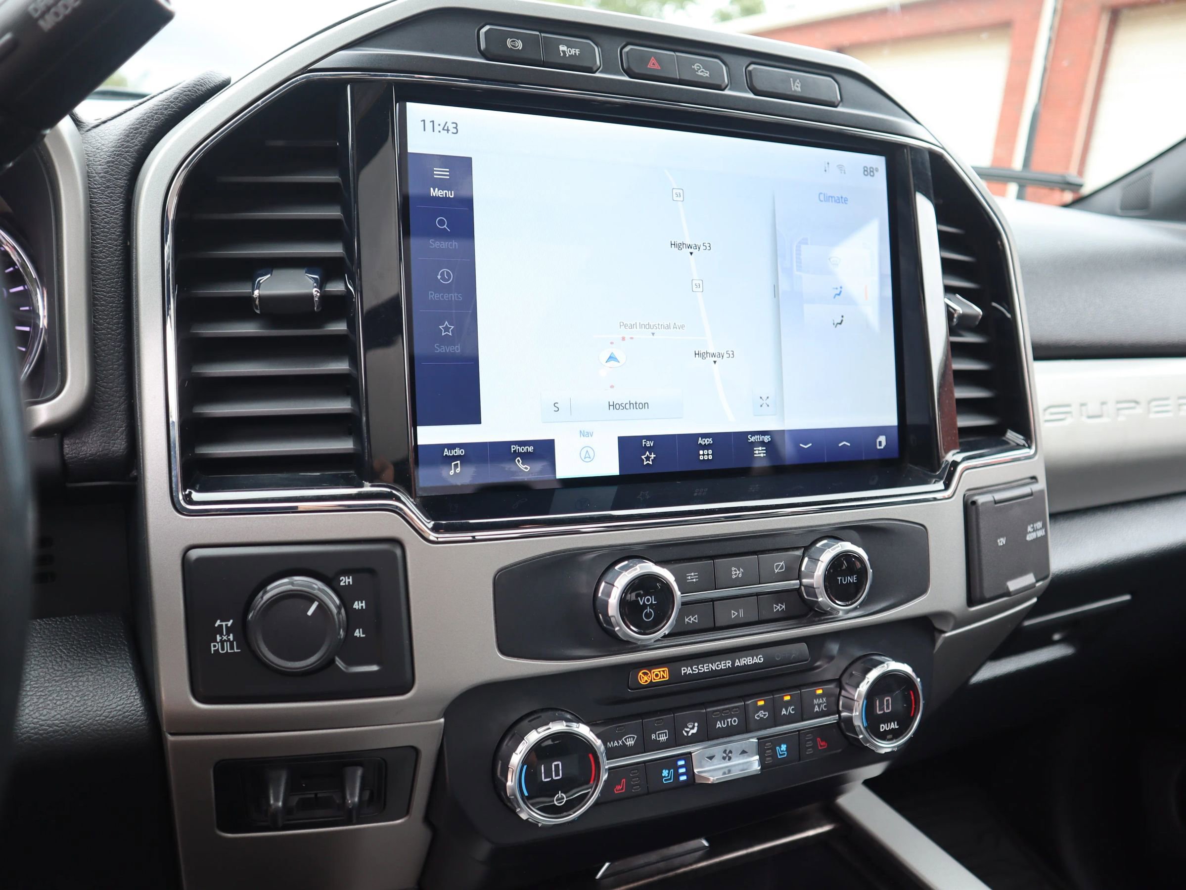 Used 2022 Ford F350 Lariat w/ Tremor Off-Road Package image 16