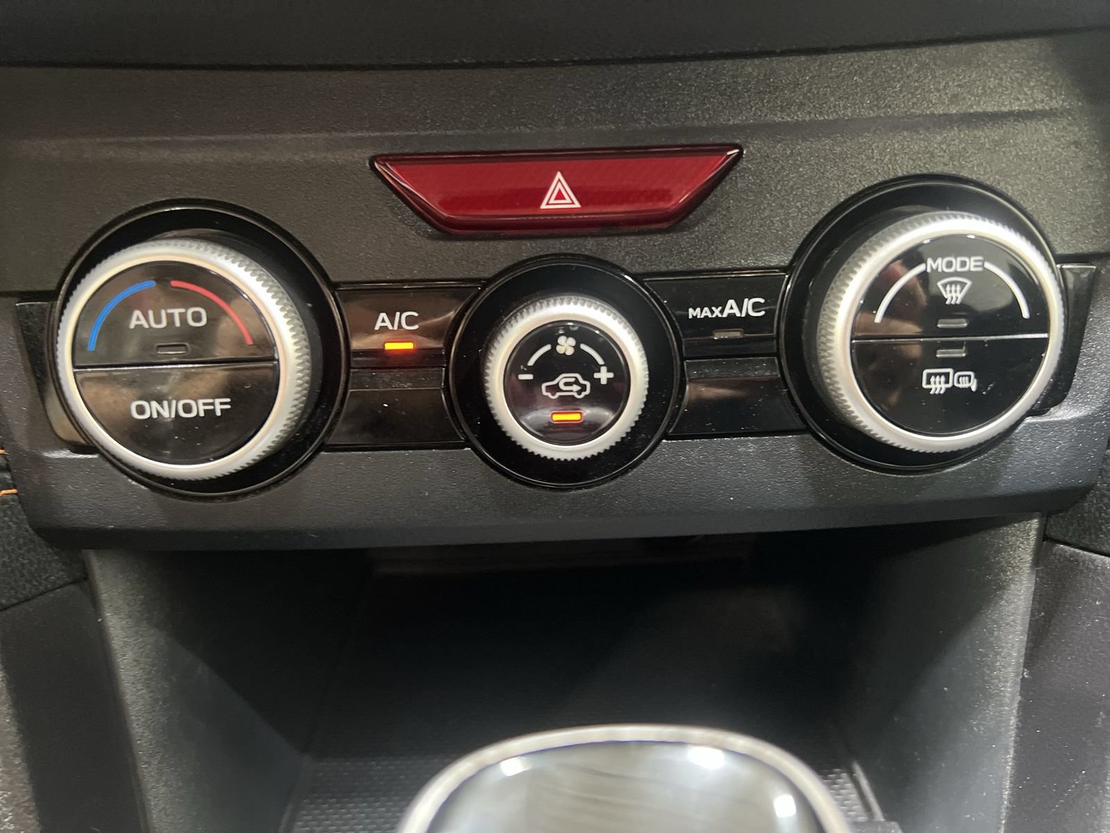 Used 2023 Subaru Crosstrek 2.0i Premium AWD/4WD image 18