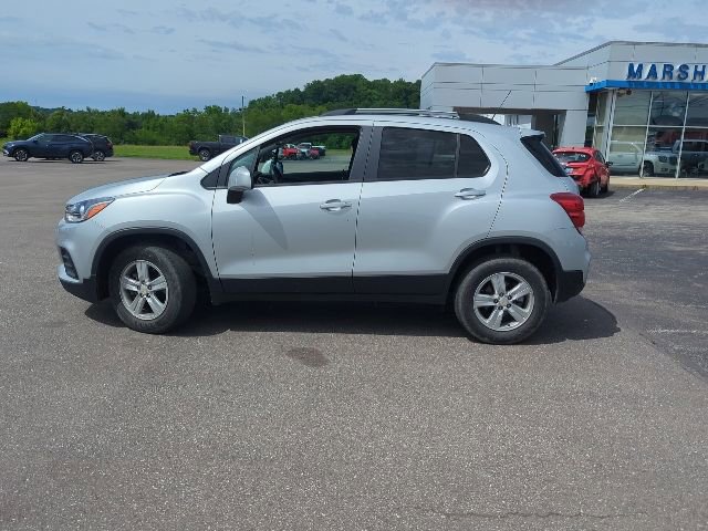 Used 2021 Chevrolet Trax LT w/ LT Convenience Package AWD/4WD image 30