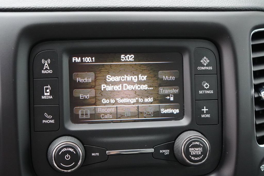Used 2018 Jeep Compass Latitude w/ Cold Weather Group AWD/4WD image 30