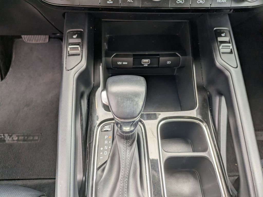 Used 2020 Kia Telluride S w/ S 8 Passenger Seating Package image 18