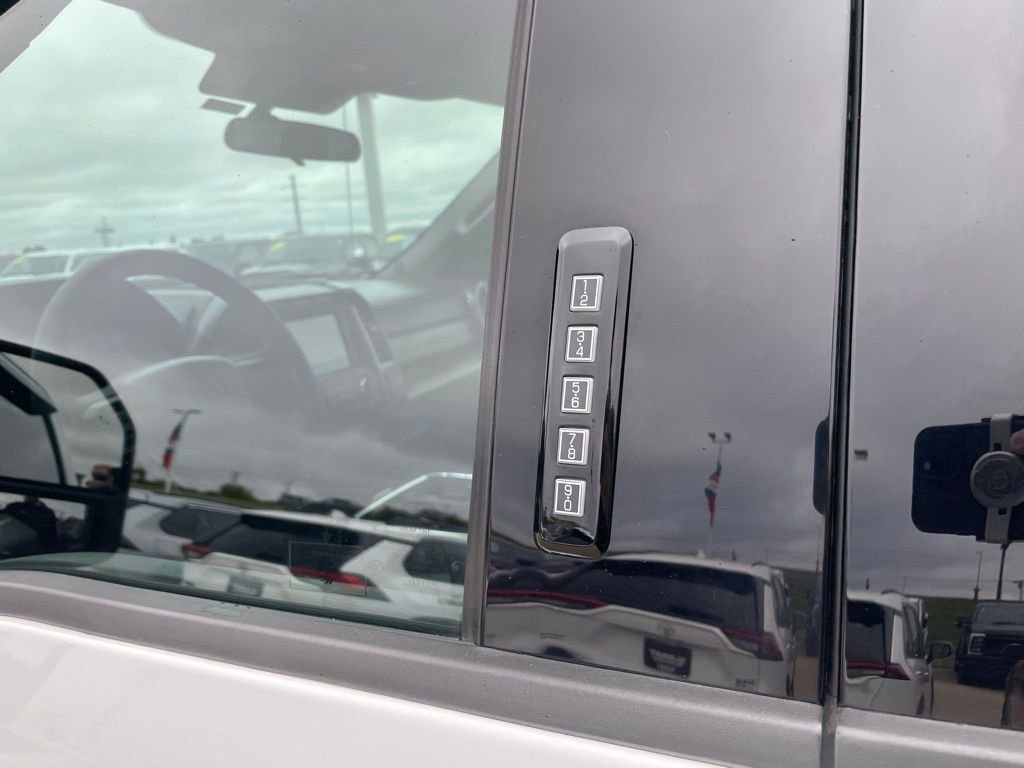 Used 2020 Ford F250 XLT w/ XLT Premium Package image 60