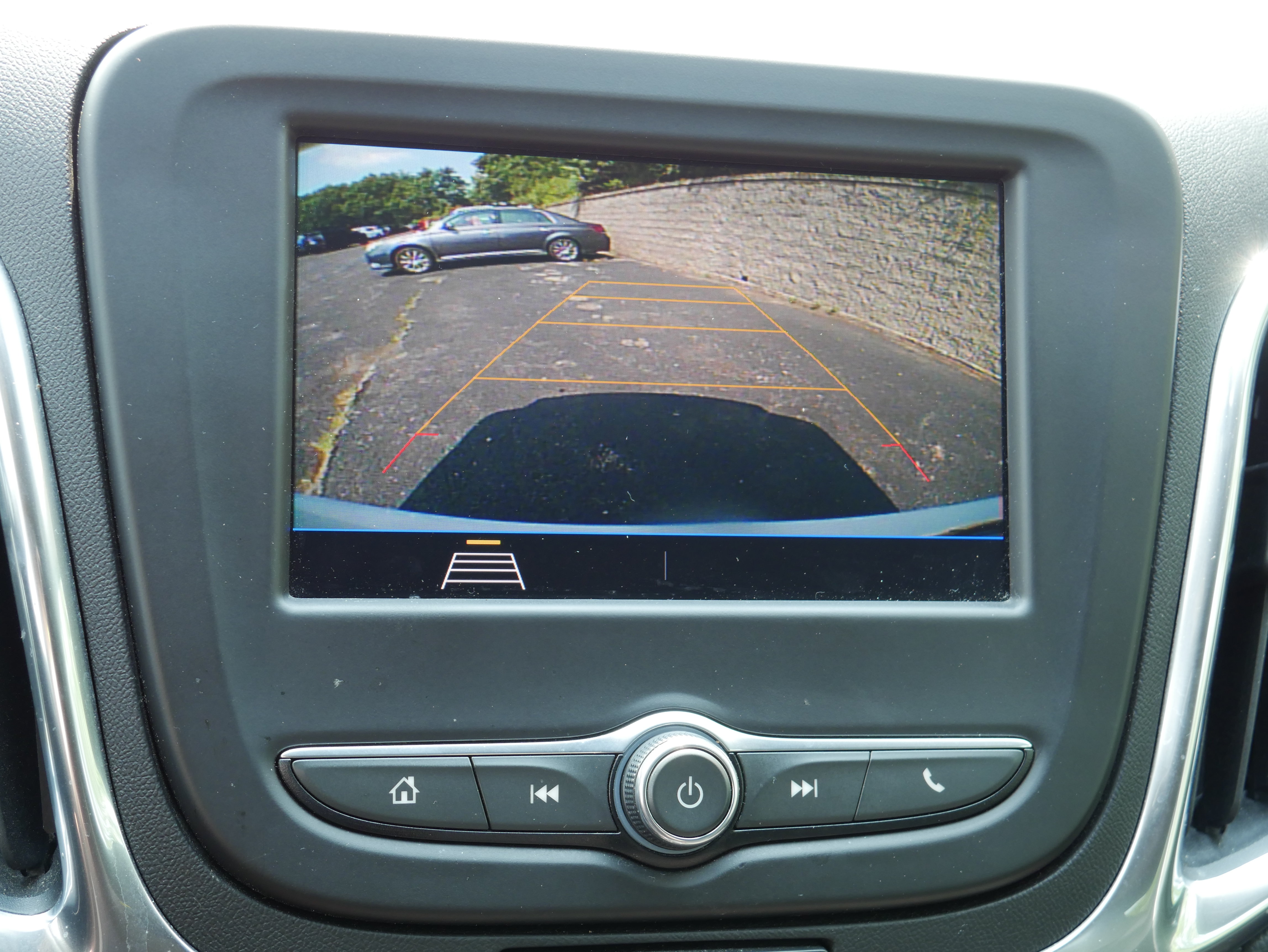 Certified 2020 Chevrolet Equinox LT AWD/4WD image 18