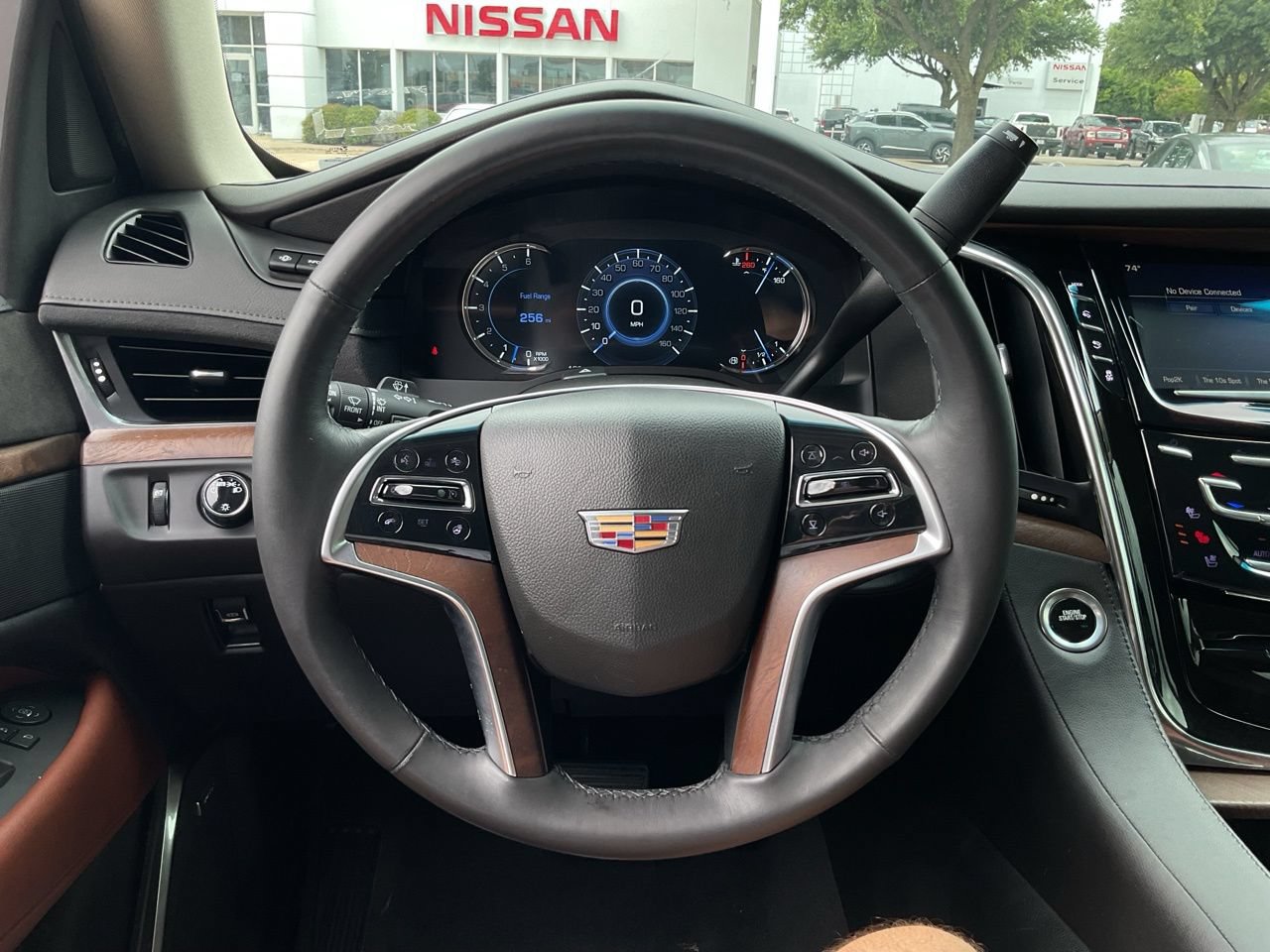 Used 2017 Cadillac Escalade Premium Luxury AWD/4WD image 38