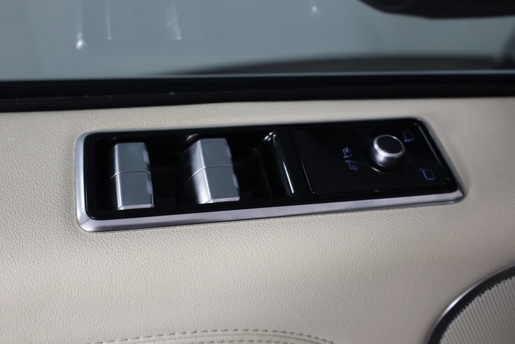 Used 2020 Land Rover Range Rover HSE AWD/4WD image 21