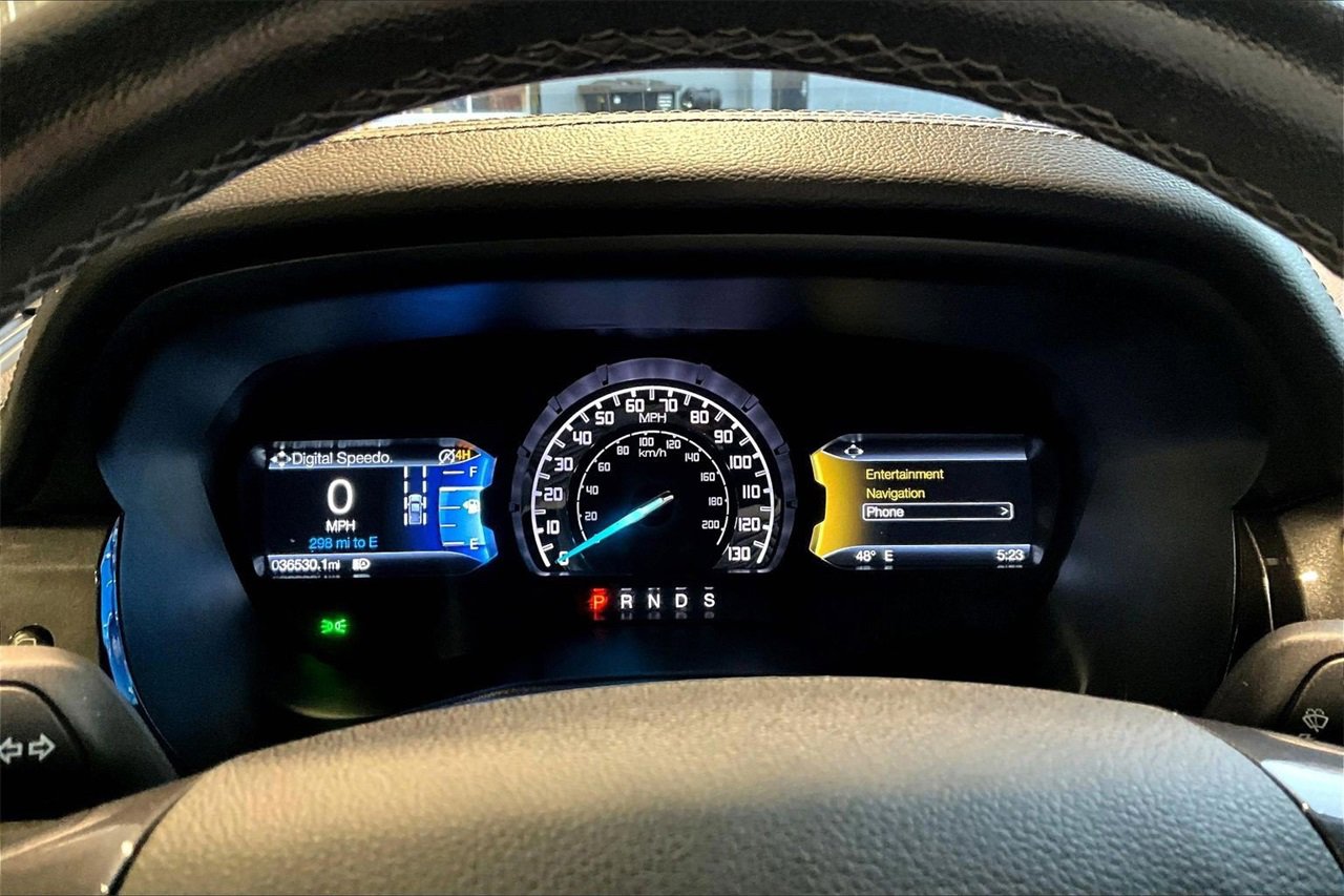 Used 2022 Ford Ranger Lariat w/ Equipment Group 501A High image 9