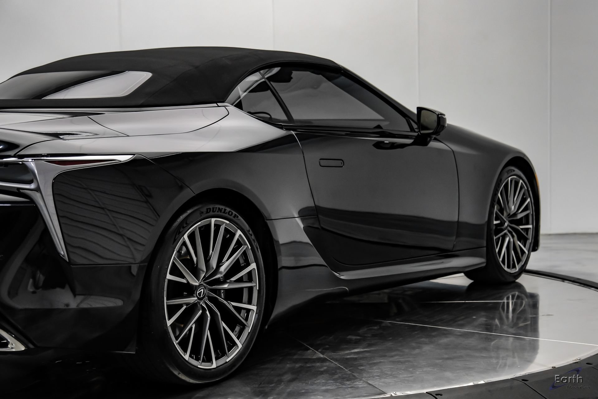 Used 2024 Lexus LC 500 Convertible w/ Touring Package RWD image 19