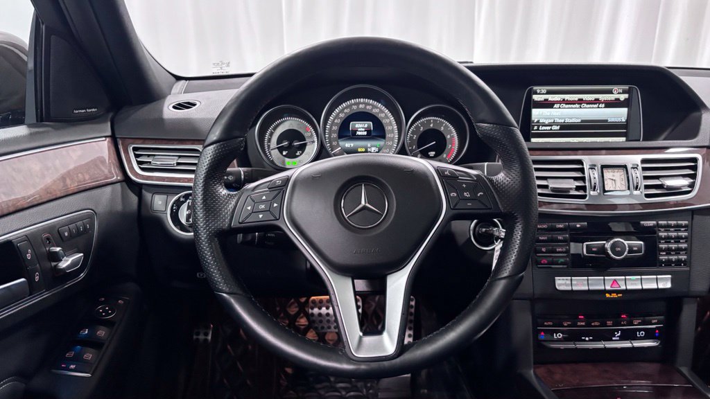 Used 2014 Mercedes-Benz E 350 4MATIC Sedan image 13
