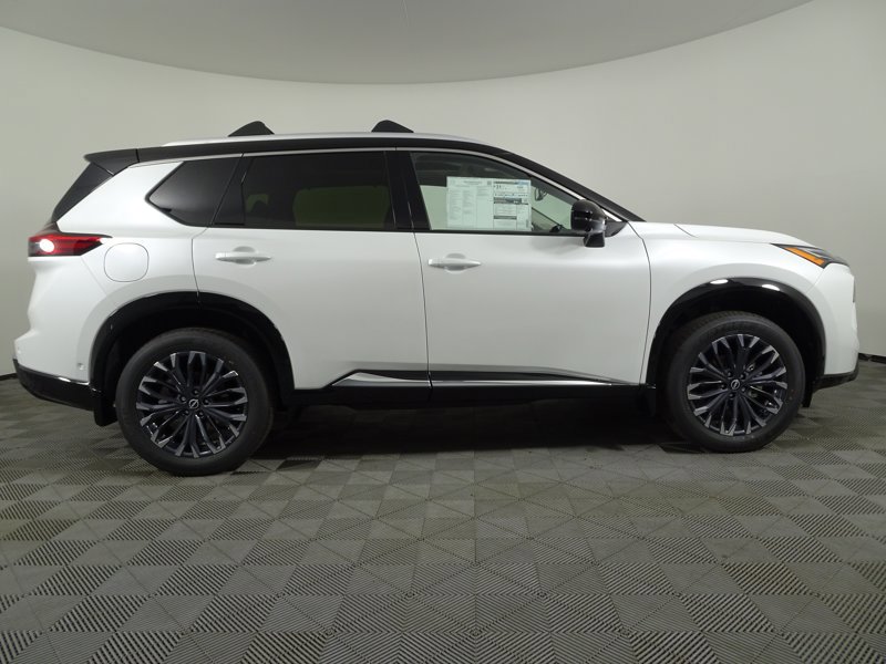 New 2026 Nissan Rogue Platinum w/ Platinum Premium Package image 4