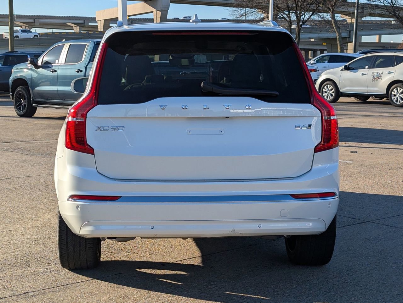 Used 2025 Volvo XC90 B6 Ultra w/ Lounge Package image 5