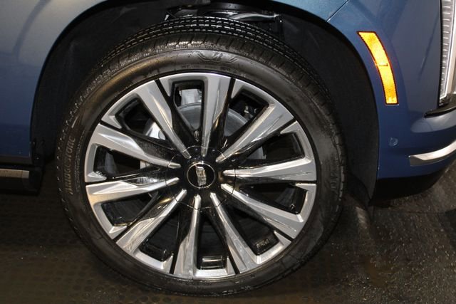 New 2026 Cadillac Escalade ESV Luxury w/ Touring Package image 45