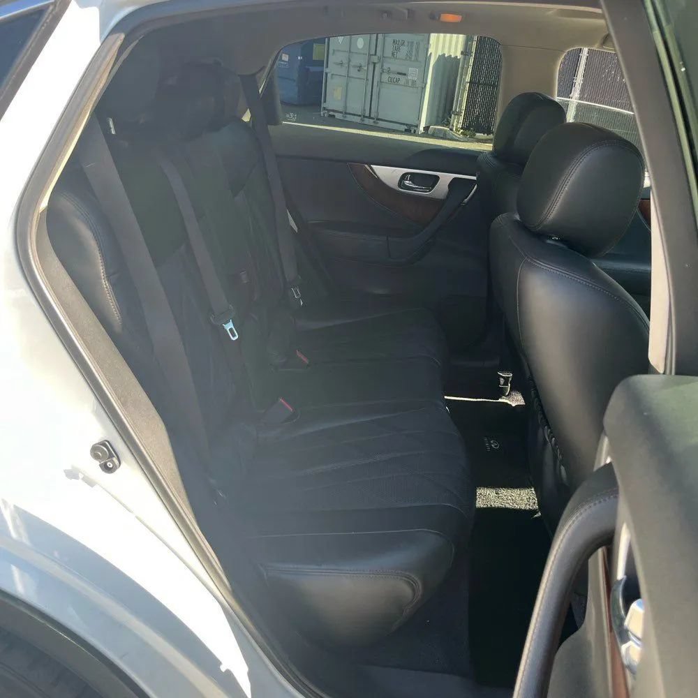 Used 2014 INFINITI QX70 AWD w/ Premium Package image 24