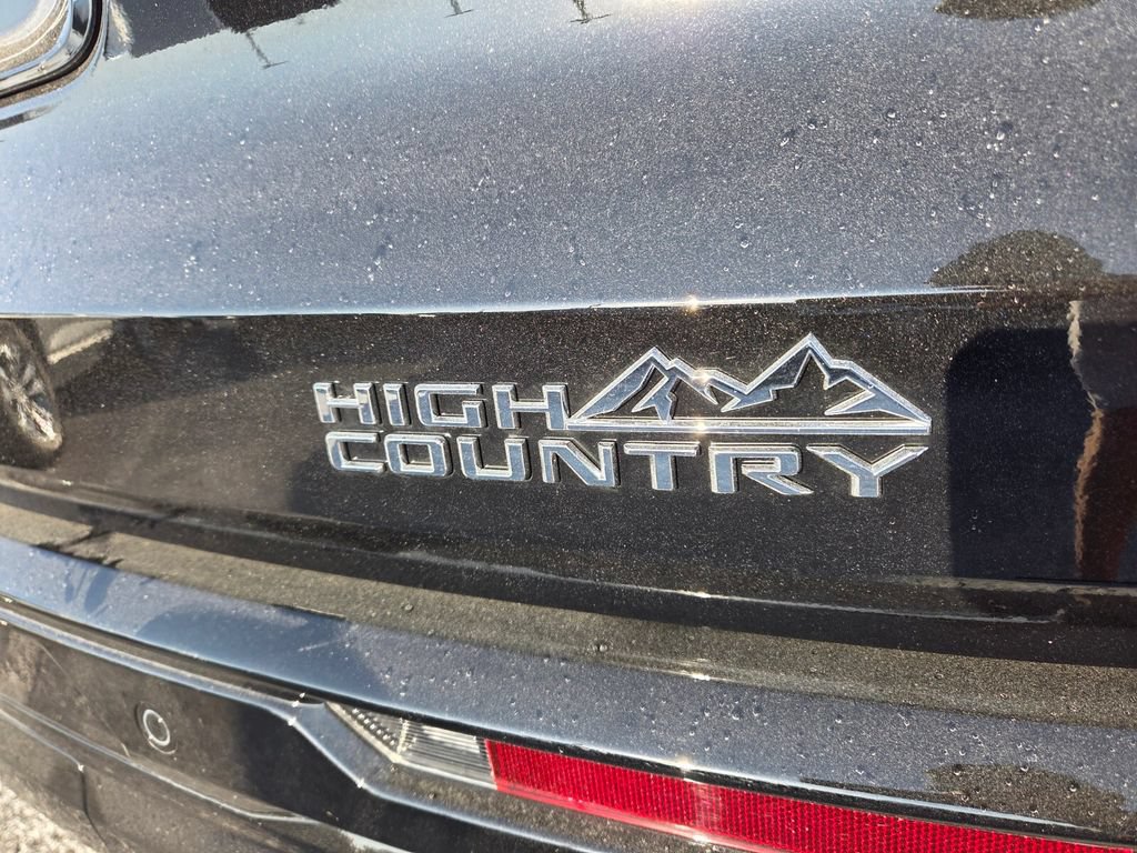 Used 2026 Chevrolet Traverse High Country w/ LPO, Floor Liner Package FWD image 15