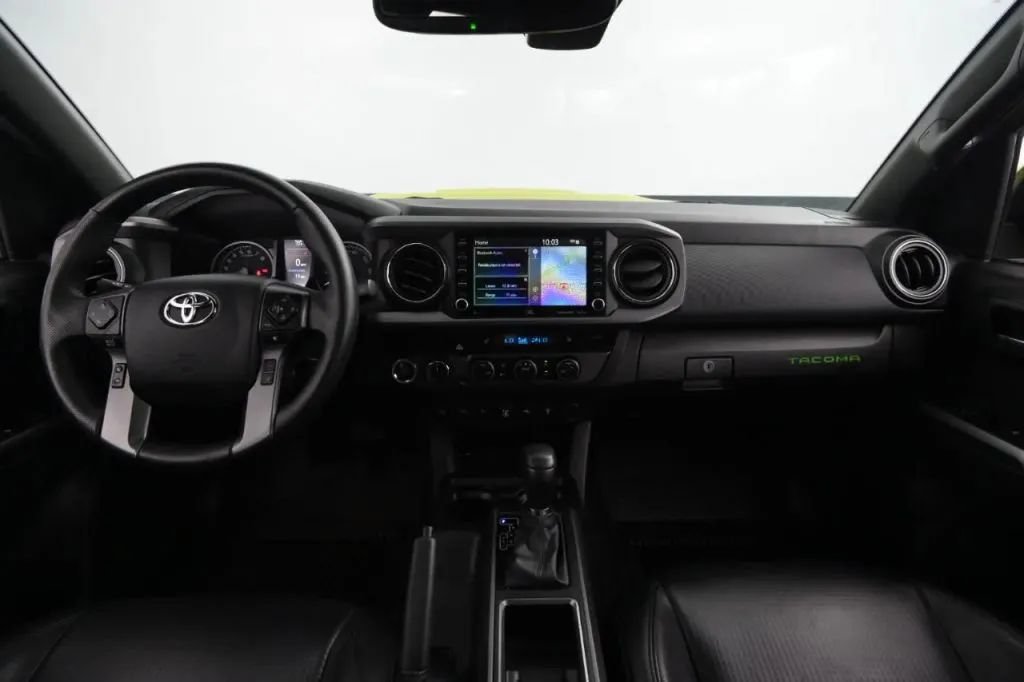 Used 2023 Toyota Tacoma TRD Sport w/ TRD Premium Sport Package AWD/4WD image 32
