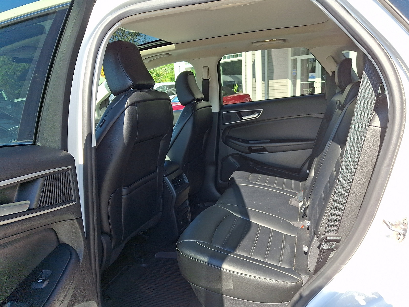 Used 2023 Ford Edge ST-Line AWD/4WD image 11