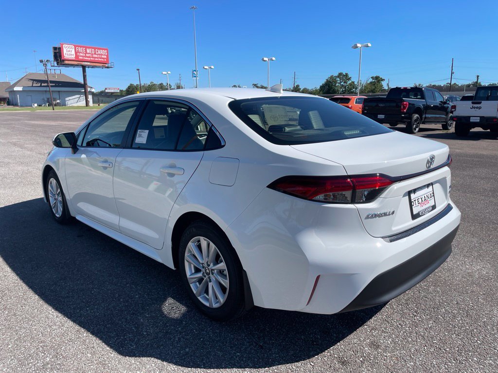 New 2027 Toyota Corolla XLE FWD image 5