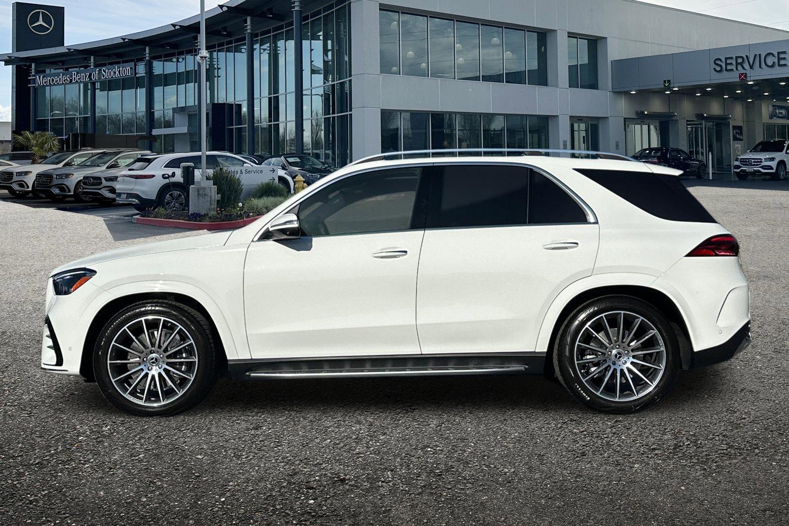 New 2026 Mercedes-Benz GLE 580 4MATIC image 7