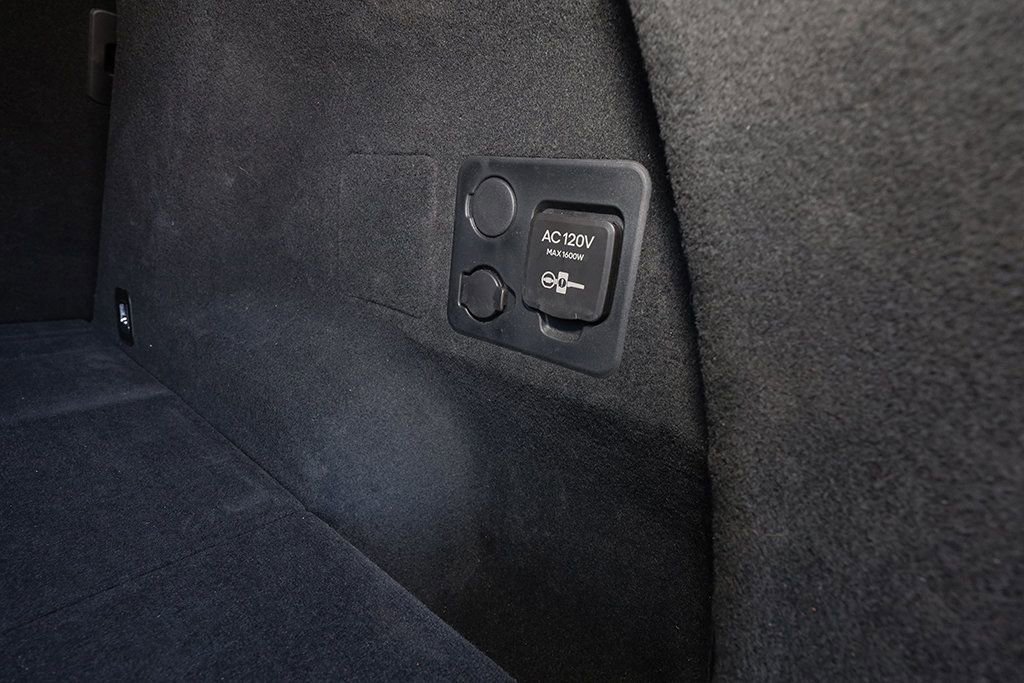 Used 2023 Fisker Ocean One AWD/4WD image 27