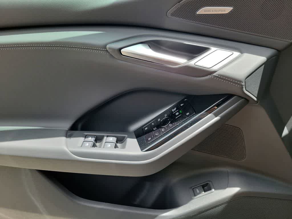 New 2027 Audi Q6 e-tron Premium Plus AWD/4WD image 27
