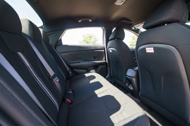 New 2026 Hyundai Elantra Sport FWD image 28