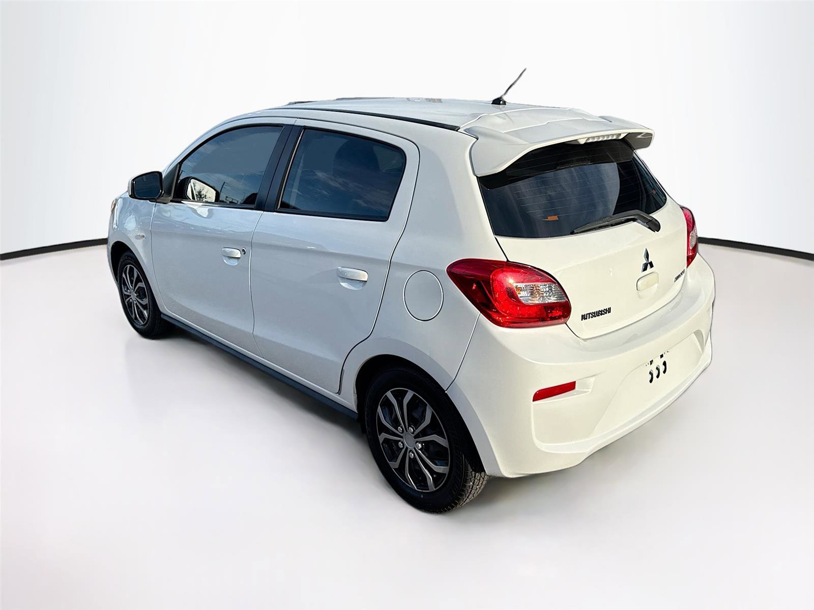 Used 2017 Mitsubishi Mirage ES image 5