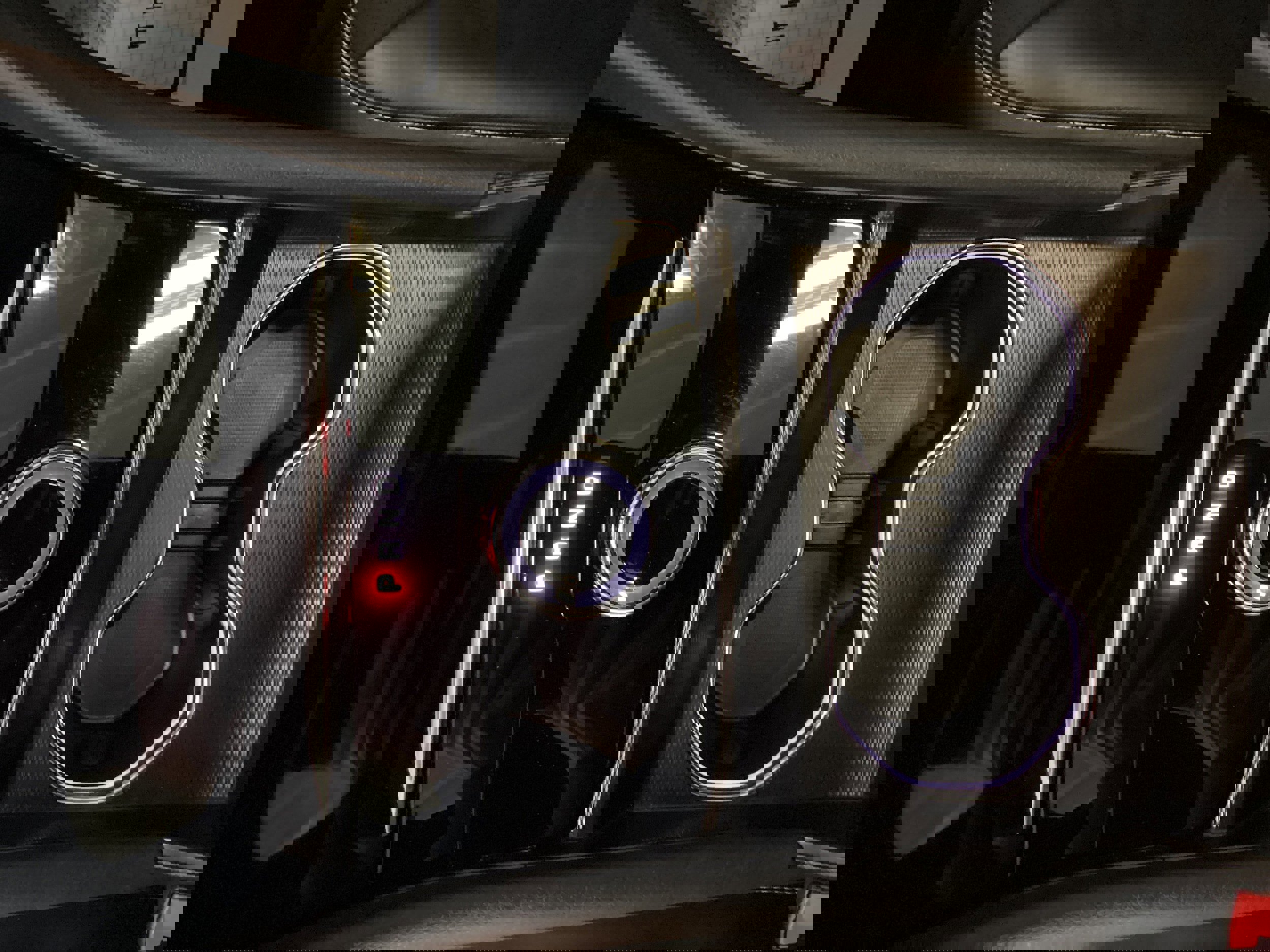 Used 2024 Jeep Grand Cherokee Altitude image 33