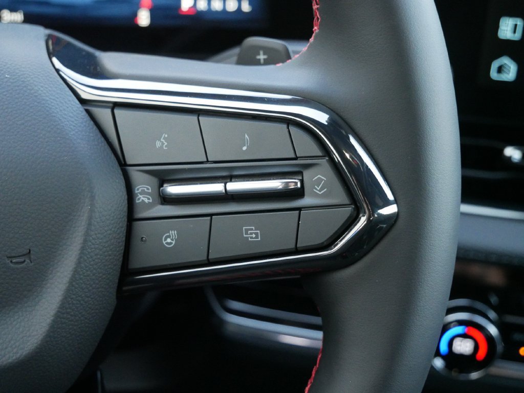 New 2027 Chevrolet Equinox RS w/ Safety and Technology Package AWD/4WD image 25