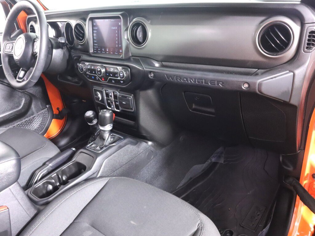 Used 2023 Jeep Wrangler Unlimited w/ Cold Weather Group AWD/4WD image 45