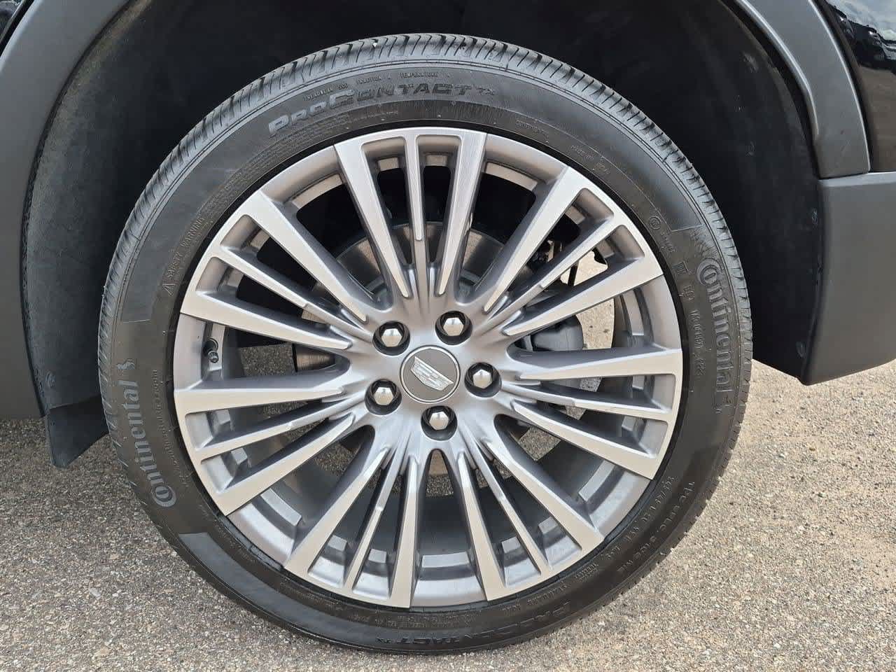 Used 2024 Cadillac XT4 Premium Luxury AWD/4WD image 13
