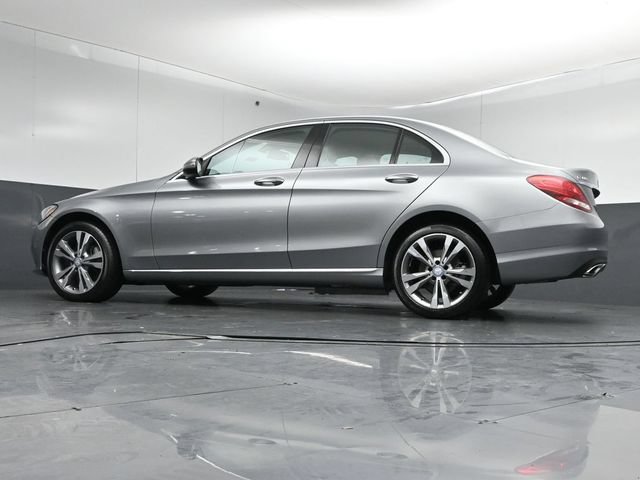 Used 2016 Mercedes-Benz C 300 4MATIC Sedan image 40