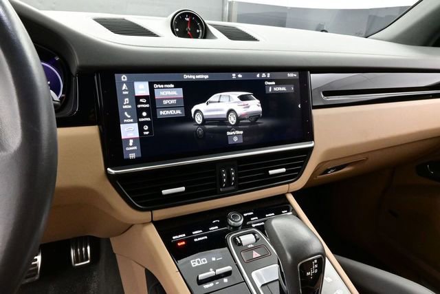 Certified 2021 Porsche Cayenne S AWD/4WD image 10