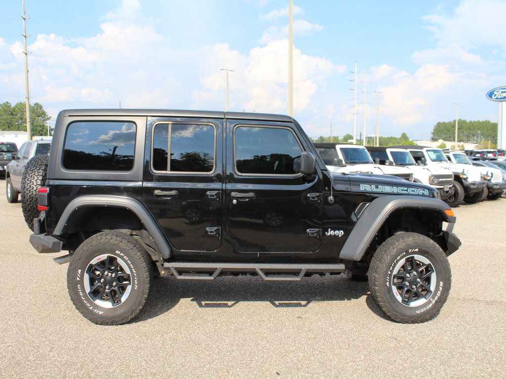 Used 2023 Jeep Wrangler Unlimited Rubicon 4xe w/ Cold Weather Group AWD/4WD image 5