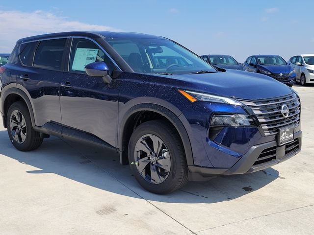 New 2026 Nissan Rogue SV w/ Cold Weather Package AWD/4WD image 4