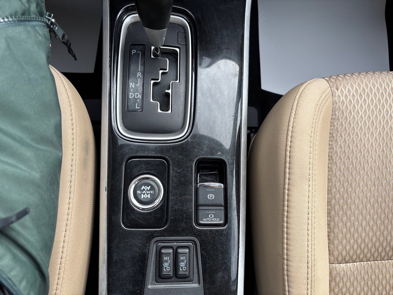 Used 2020 Mitsubishi Outlander ES image 31