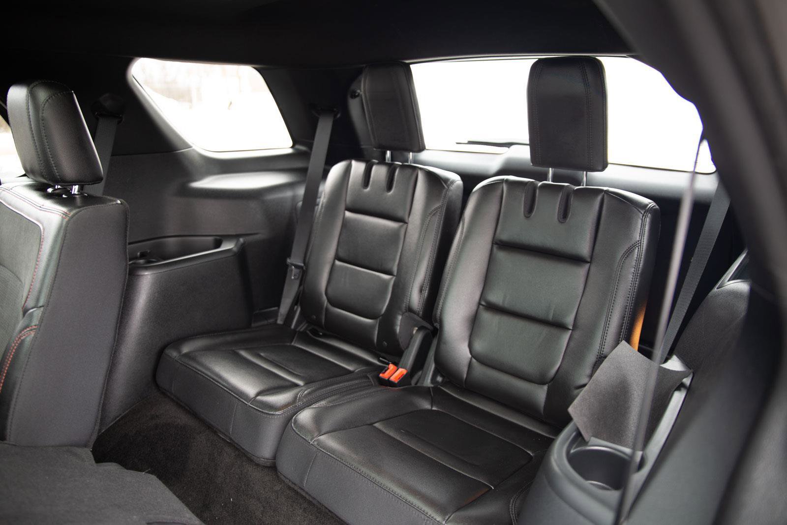 Used 2018 Ford Explorer XLT w/ Equipment Group 202A image 22