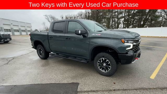 Used 2025 Chevrolet Silverado 1500 ZR2 w/ Technology Package image 2